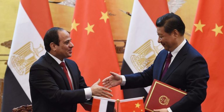 L’Égypte émet pour la première fois des obligations panda chinoises libellées en yuans, à un taux inférieur à celui de la dette libellée en dollars.