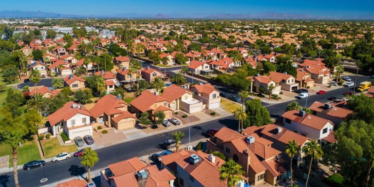 Le marché immobilier connaît une résurgence alors que la baisse des taux hypothécaires débloque davantage de stocks et de ventes.