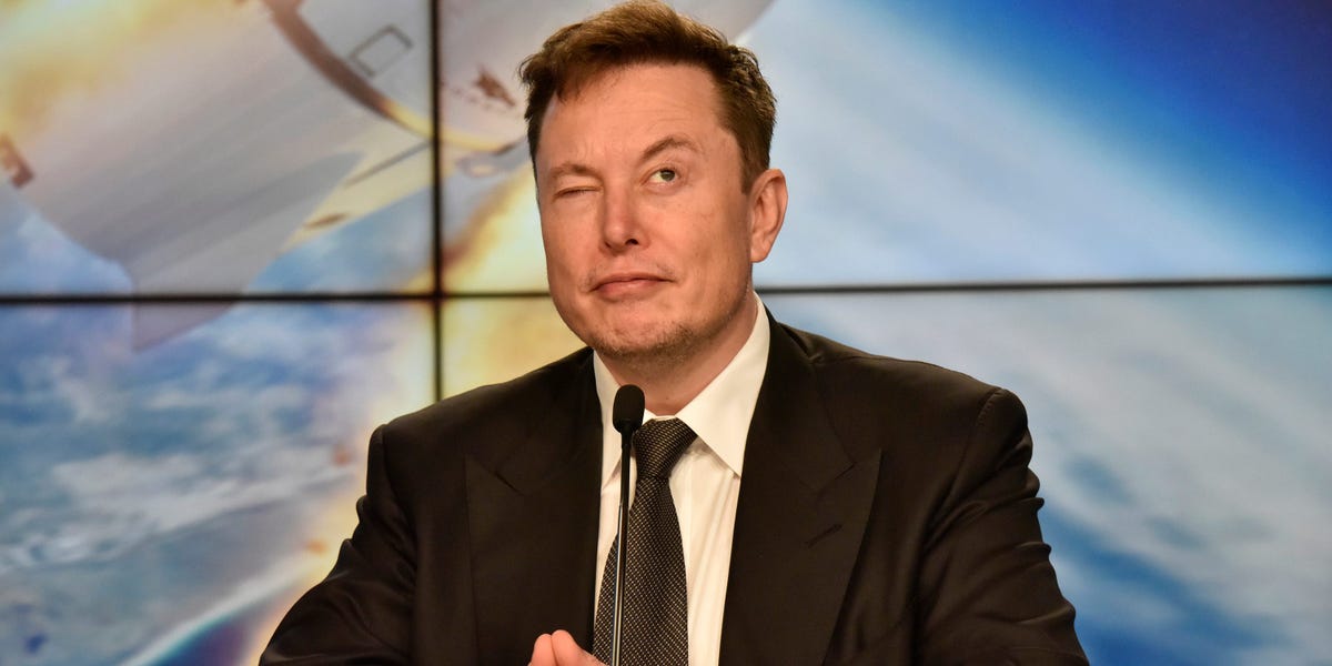 Elon Musk « fait chanter » les investisseurs de Tesla en menaçant de construire de nouveaux projets en dehors de la société de véhicules électriques, selon un taureau de longue date de Tesla