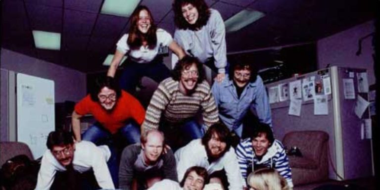 J’ai travaillé avec Steve Jobs en tant qu’ingénieur logiciel dès la sortie de l’université.  C’était comme jouer dans une grande équipe sportive.