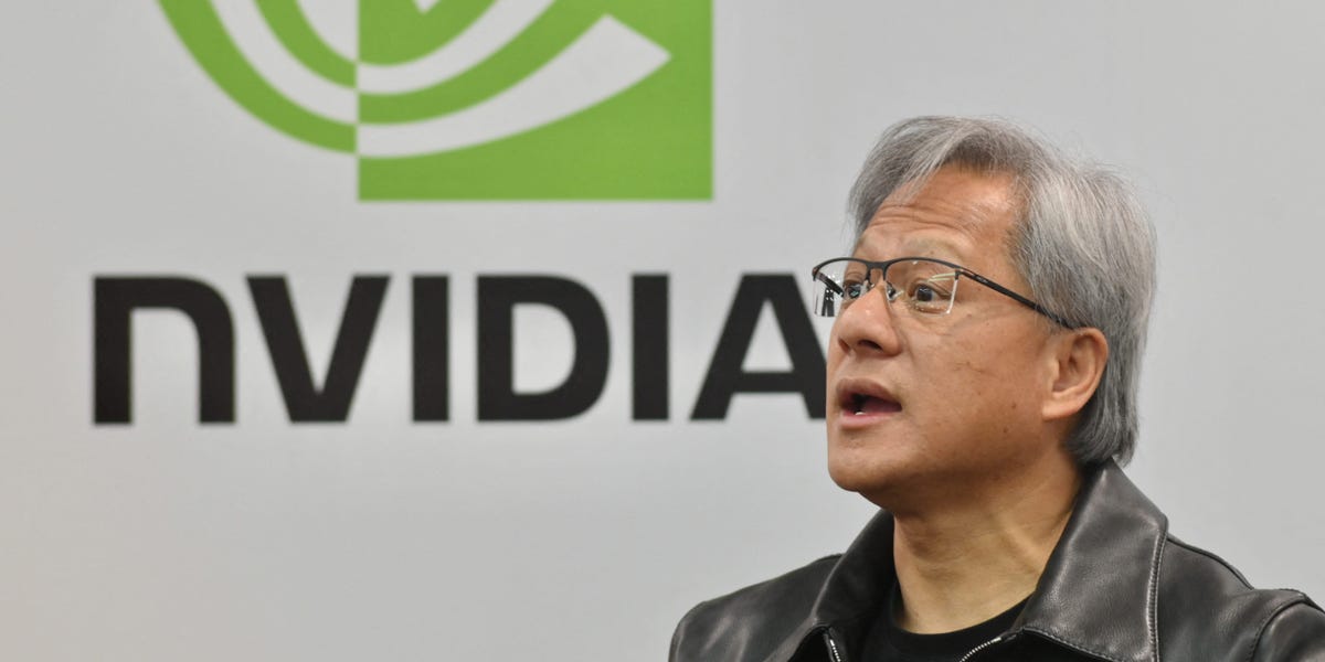 L'action Nvidia a un potentiel de hausse de 42 % en 2024 alors que la société de puces IA vise 100 milliards de dollars de flux de trésorerie disponible au cours des 2 prochaines années.