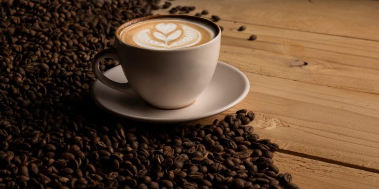 Les attaques en mer Rouge sèment le chaos dans le commerce mondial du café
