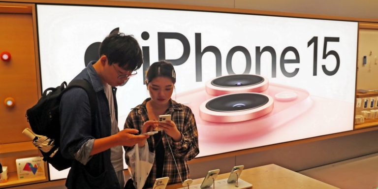 L’iPhone d’Apple est le smartphone le plus vendu en Chine malgré la forte concurrence de son concurrent local Huawei.