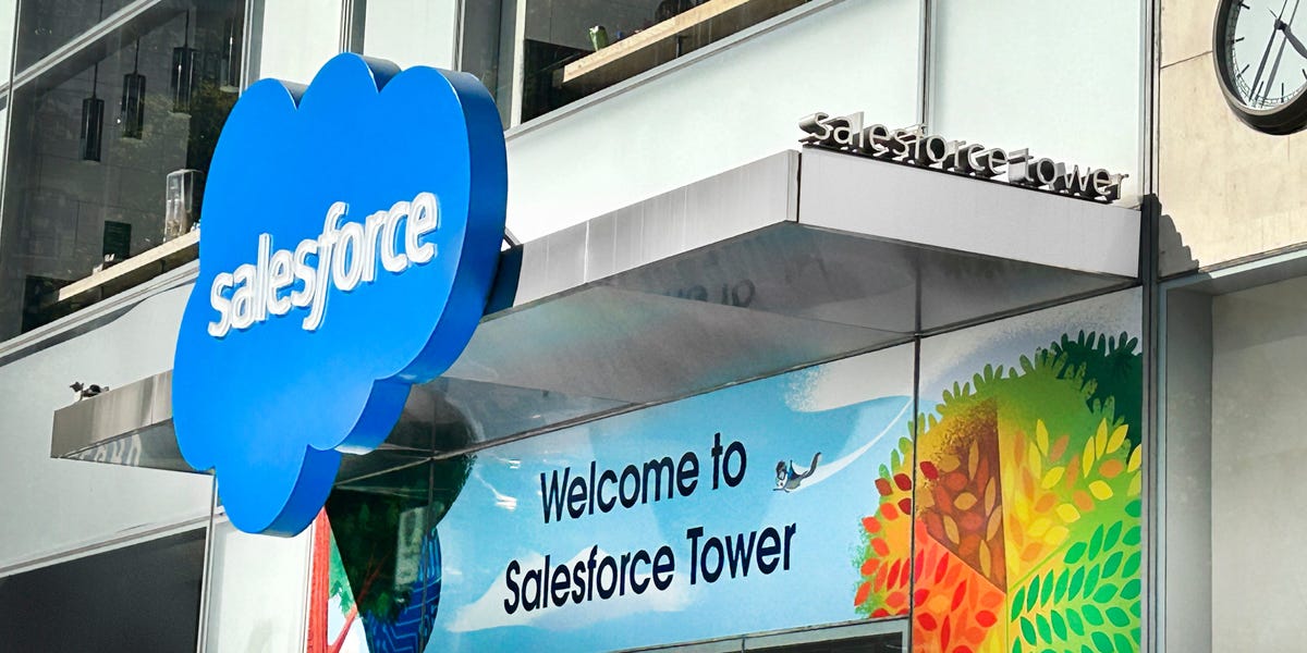 Salesforce réfute les informations selon lesquelles il imposerait un gel des embauches : « Nous ne gelons les embauches dans aucun département »