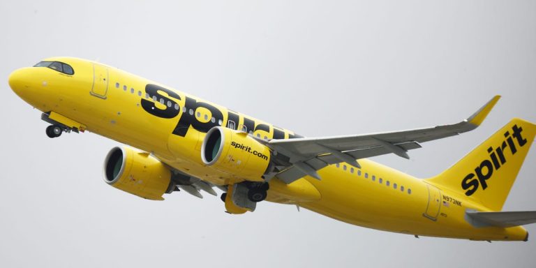 Spirit Airlines est le dernier titre mème au milieu d’un pic de 131 %