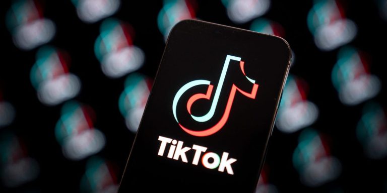 TikTok permet aux utilisateurs de créer des pistes avec l’IA – et certaines sont hilarantes et horribles