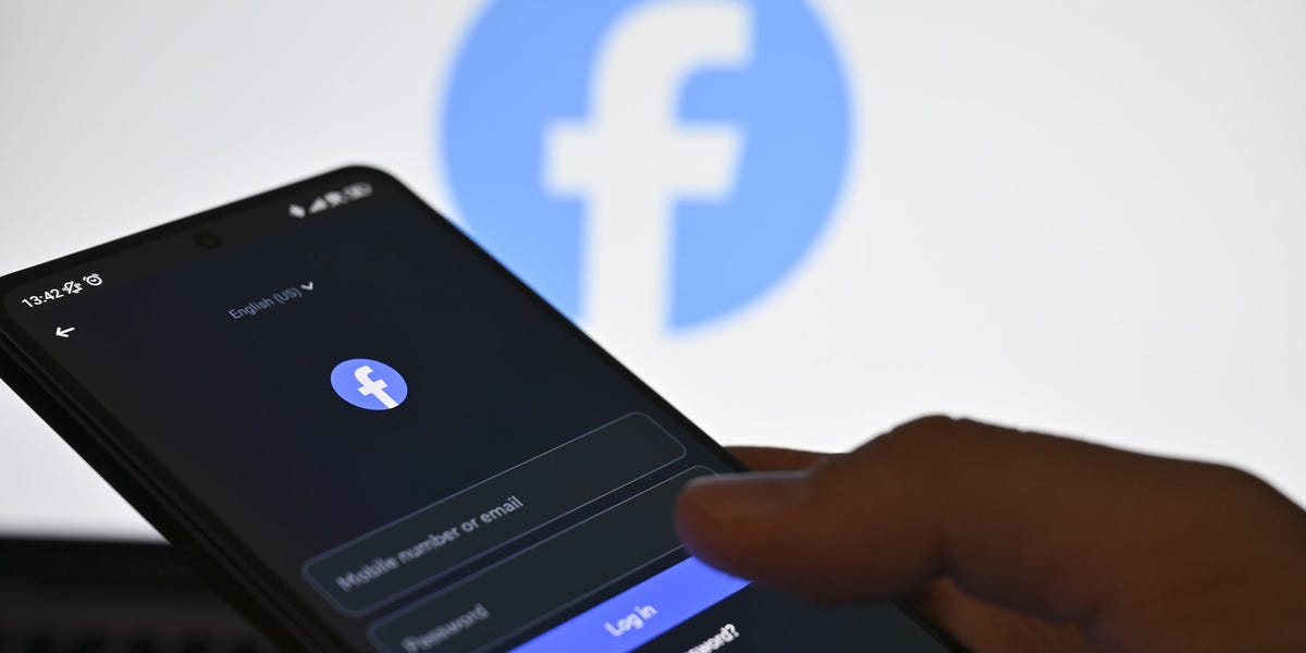 Il n'y a pas que vous : Facebook affirme que les gens entendent un gazouillis lorsqu'ils font défiler leur téléphone à cause d'une "erreur technique"