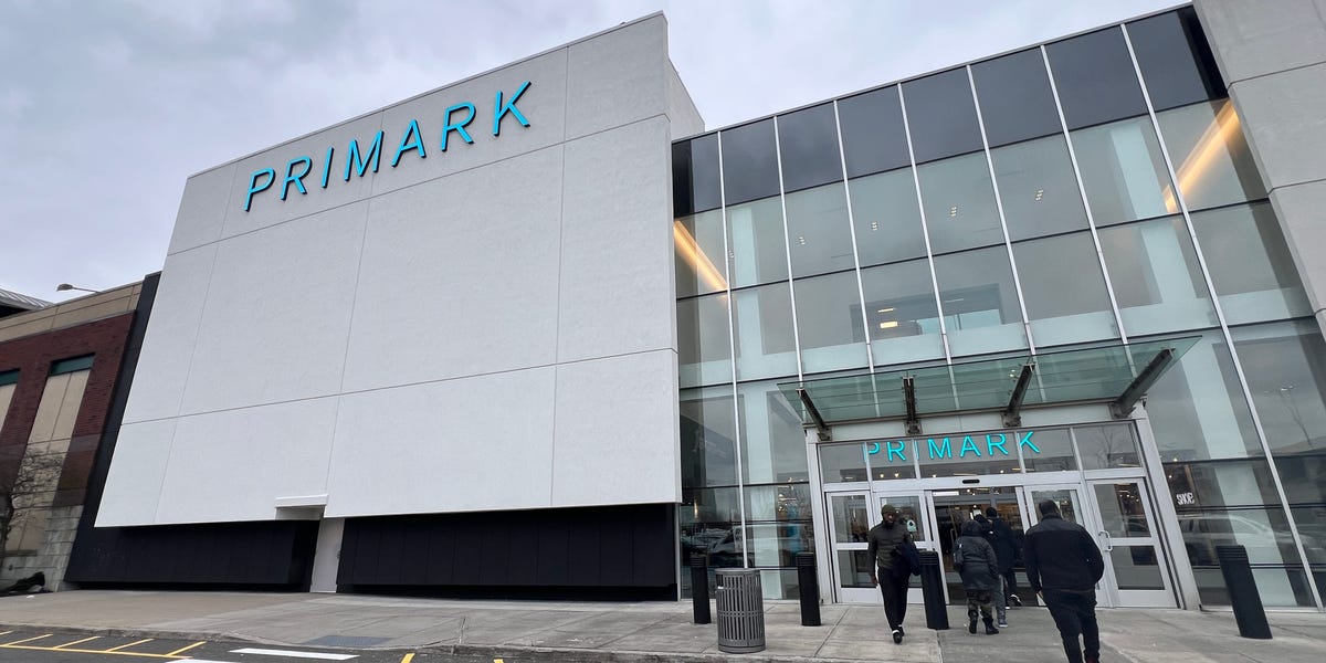 J'ai visité Primark, l'une des plus grandes chaînes de vente au détail d'Europe, pour la première fois et je comprends pourquoi elle s'empare des États-Unis.