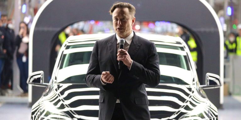 La participation d’Elon Musk dans Tesla a grimpé à 20,5 % et vaut désormais plus de 120 milliards de dollars, selon un nouveau dossier