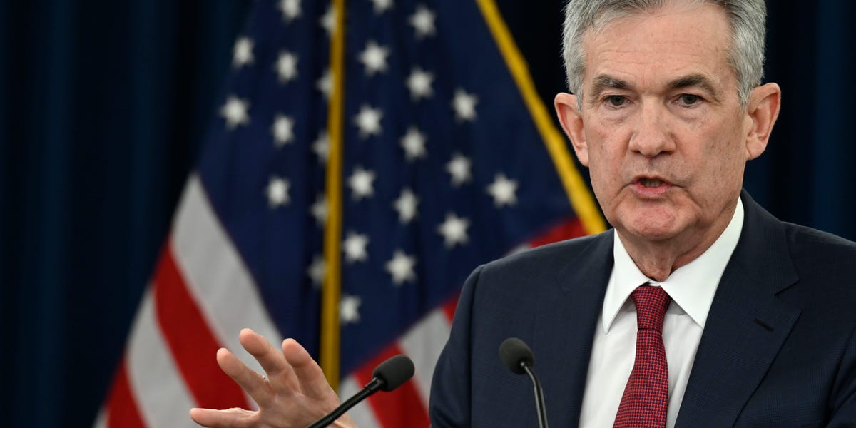 Les actions américaines s'effondrent alors que la Fed met en garde contre une baisse précipitée des taux d'intérêt