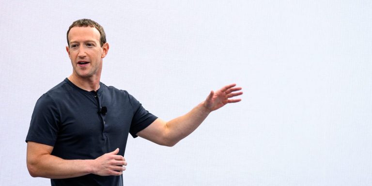 Mark Zuckerberg explique pourquoi tant d’entreprises technologiques procèdent actuellement à des licenciements