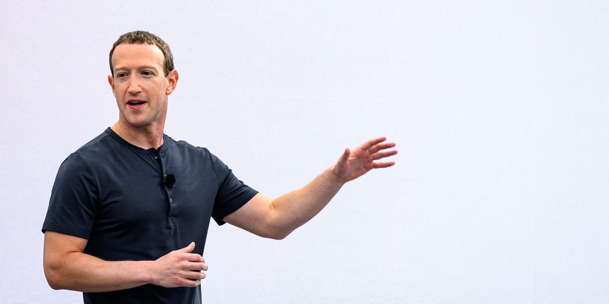 Mark Zuckerberg explique pourquoi tant d'entreprises technologiques procèdent actuellement à des licenciements