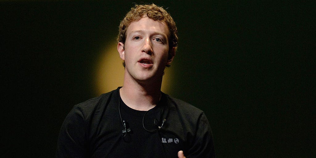 Un journaliste technique affirme qu'un responsable de Facebook a un jour prévenu que Mark Zuckerberg avait des crises de panique et qu'il pourrait s'évanouir des années avant sa fameuse interview en sueur.