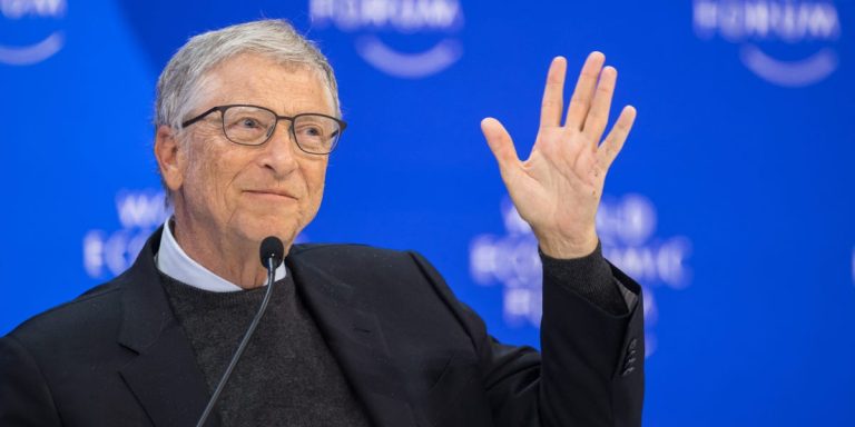 Comment Bill Gates dépense sa fortune de 153 milliards de dollars, depuis une collection de voitures de luxe jusqu'à l'engagement de la majeure partie de sa fortune à sa fondation caritative