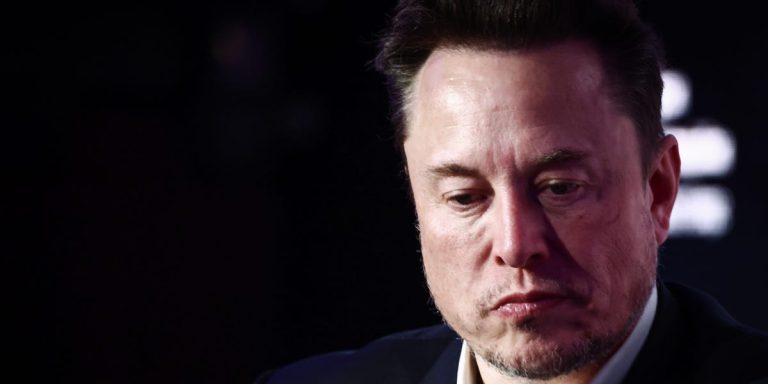Elon Musk dirige des entreprises prospères.  Cela ne veut pas dire qu'il s'en sort très bien, disent les experts RH