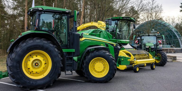 Le concessionnaire John Deere affirme qu'une tempête solaire a rendu le suivi GPS des tracteurs agricoles « extrêmement compromis »