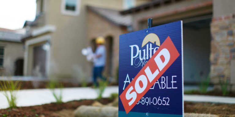 Les prix de l’immobilier aux États-Unis ont grimpé de 47 % depuis le début de la décennie, dépassant toute la croissance observée dans les années 1990 et 2010.