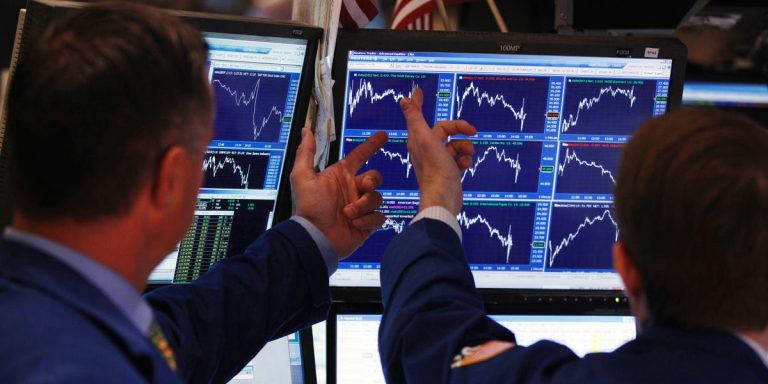 Marché boursier aujourd'hui : le Nasdaq atteint un record, le Dow Jones chute alors que les rendements obligataires grimpent
