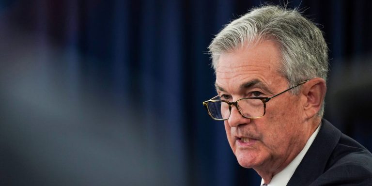 « Quelque chose pourrait se briser » : la Fed risque une récession et des faillites bancaires si elle ne réduit pas ses taux rapidement, selon l'économiste Mark Zandi