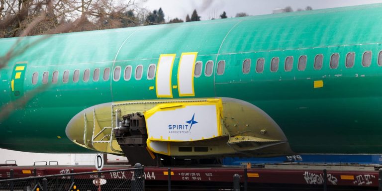 Un lanceur d'alerte qui accusait un fournisseur de Boeing de fermer les yeux sur des défauts est décédé des suites d'une maladie soudaine : rapports