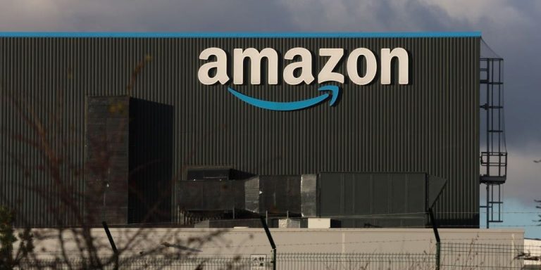 Amazon tente de défendre son royaume contre ses rivaux chinois bon marché et pense avoir un plan