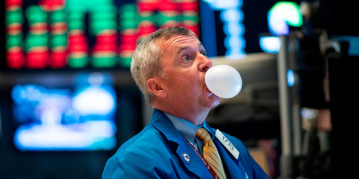 Il existe 8 signes avant-coureurs d'une bulle boursière et 6 d'entre eux se sont déjà manifestés, selon UBS