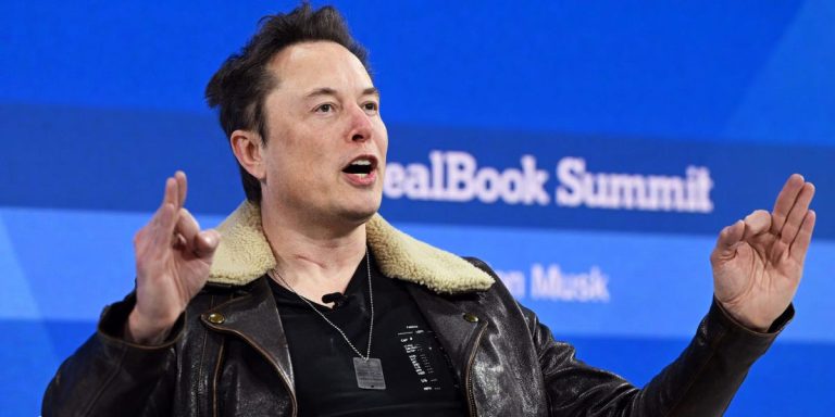 Les actions de Tesla pourraient grimper de 90 % maintenant que le « feuilleton » salarial d'Elon Musk est terminé, selon Wedbush
