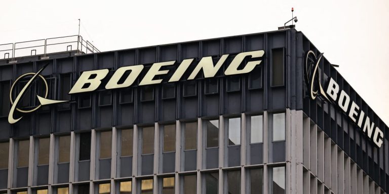 Les procureurs recommandent au ministère de la Justice de porter plainte contre Boeing : rapport